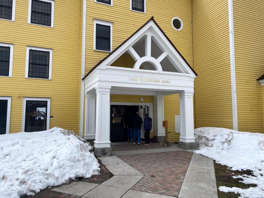 53403848157 b94ea5996d b